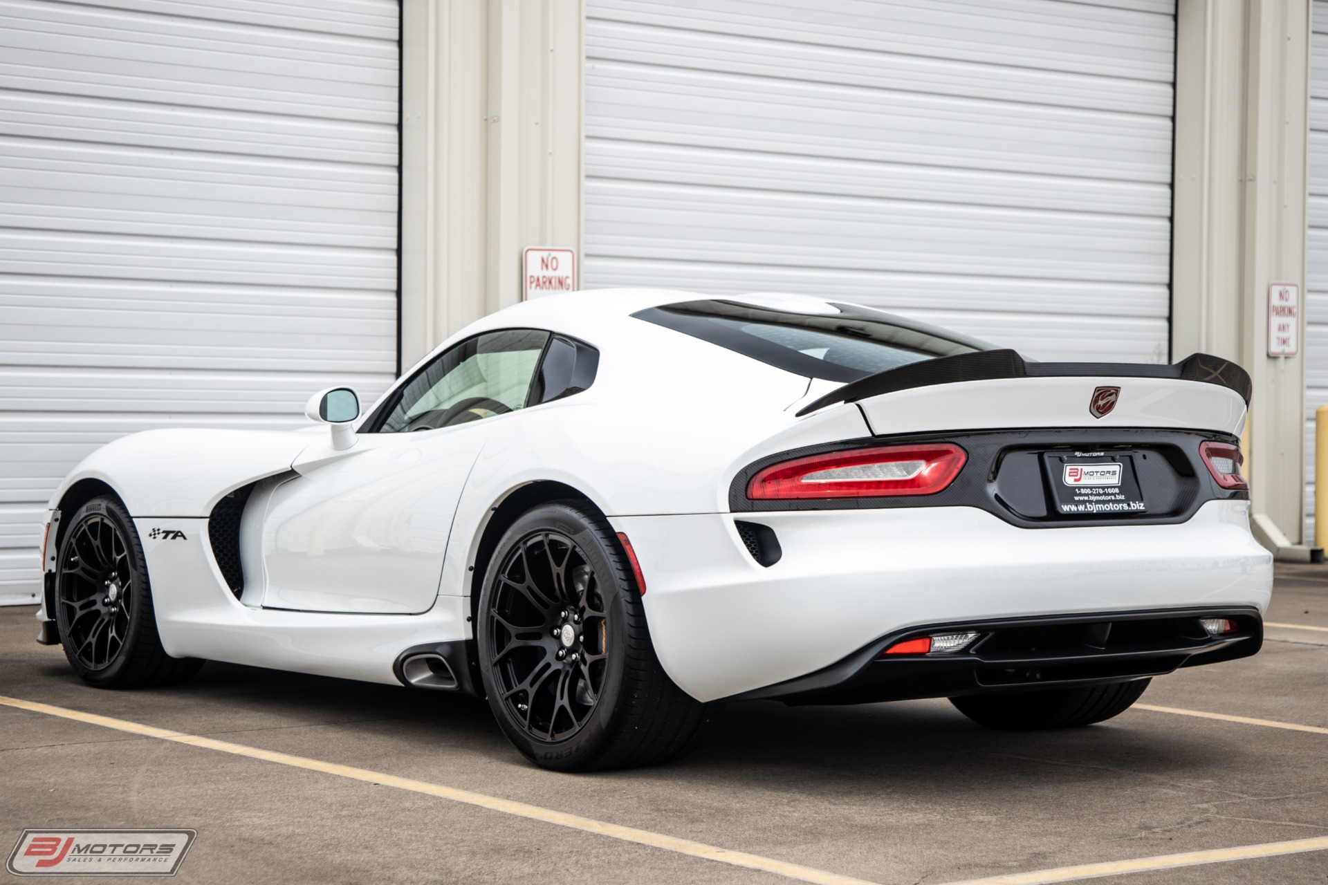 Used-2014-Dodge-Viper-TA-10