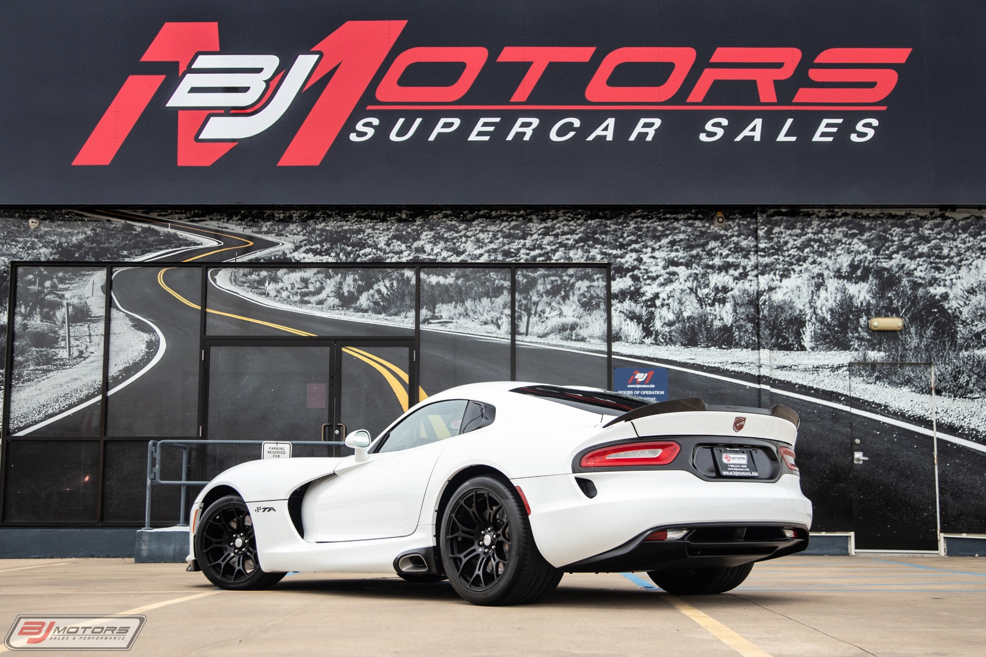 Used-2014-Dodge-Viper-TA-10