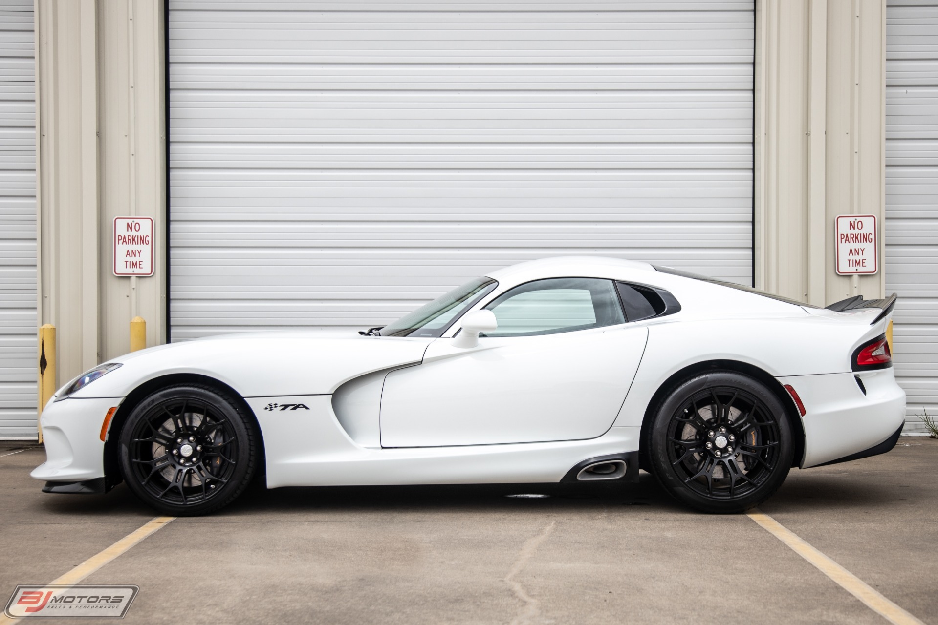 Used-2014-Dodge-Viper-TA-10