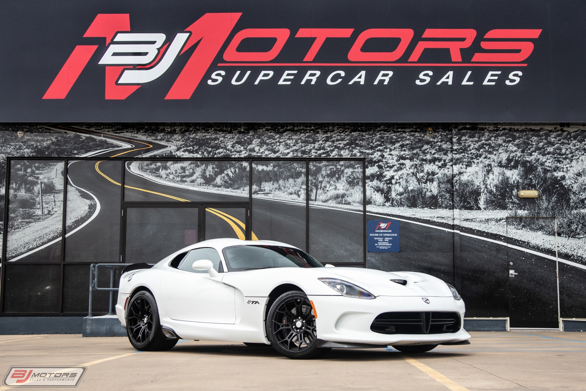 Used-2014-Dodge-Viper-TA-10