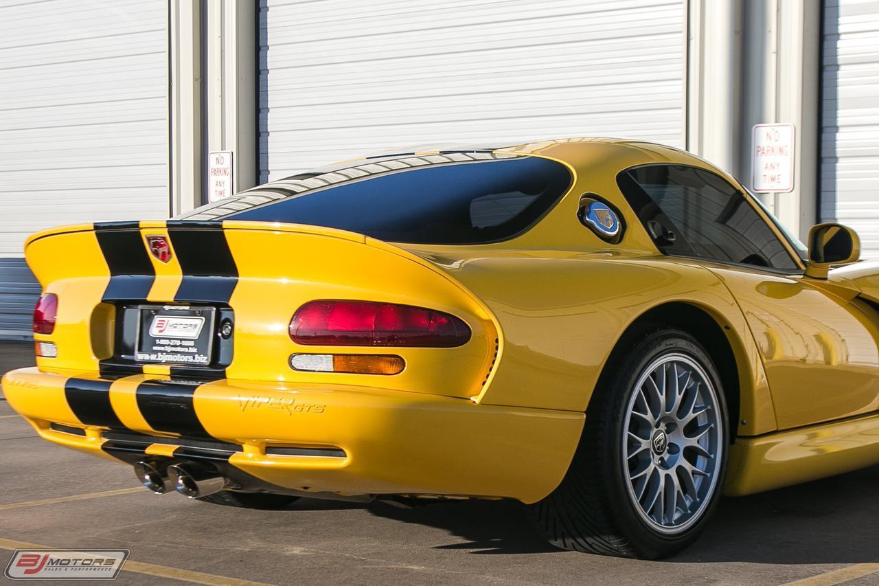 Used-2001-Dodge-Viper-GTS-ACR