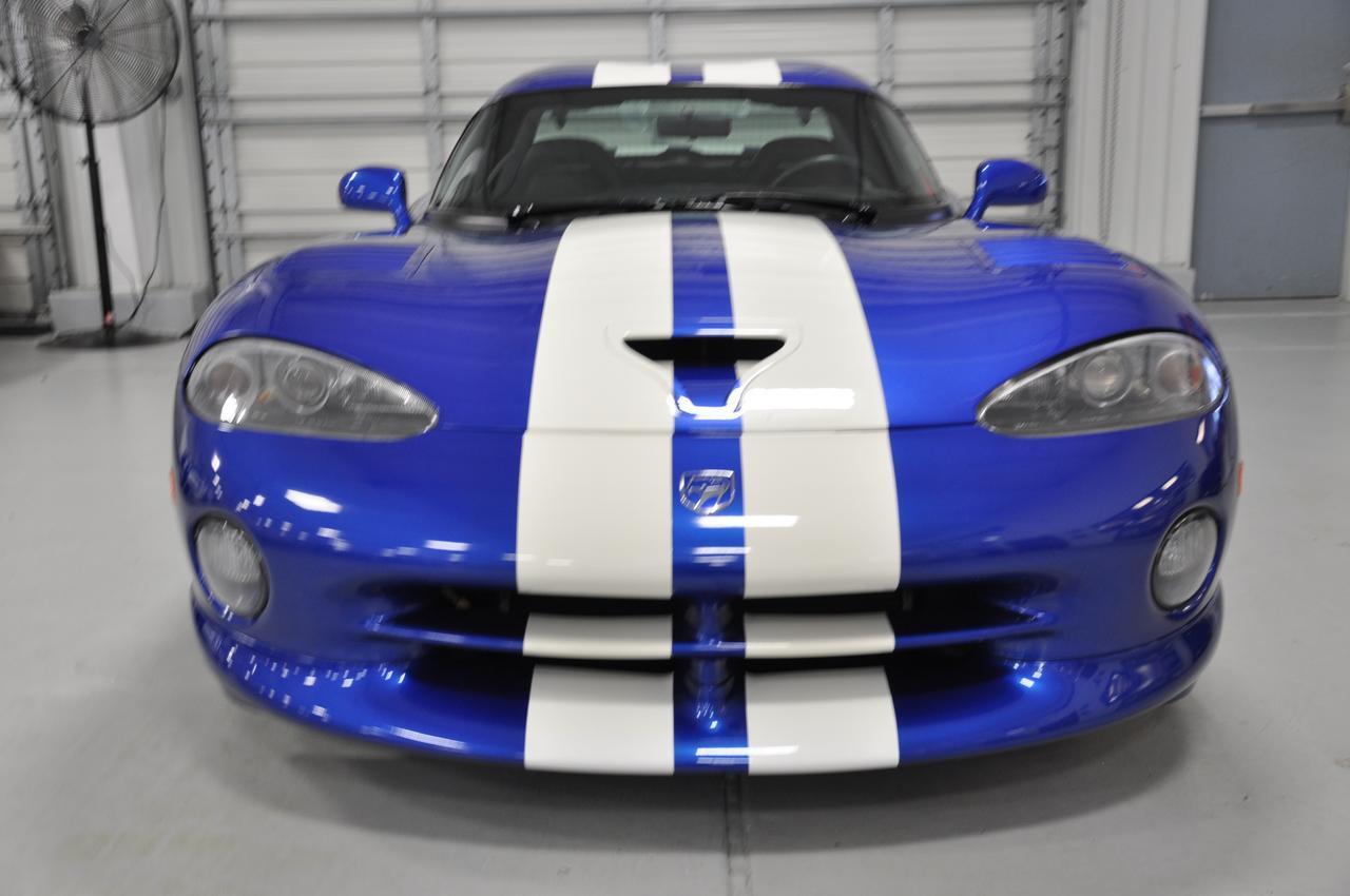 Used-1996-Dodge-Viper-GTS