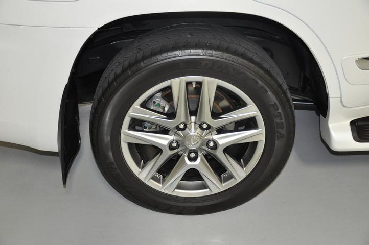 Used-2015-Lexus-LX-570