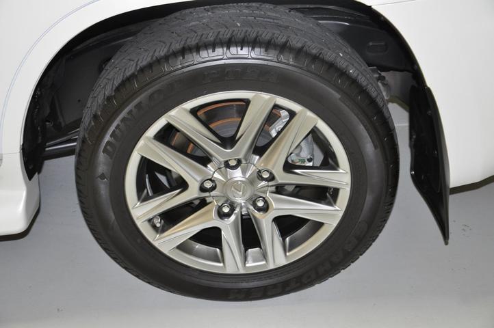 Used-2015-Lexus-LX-570