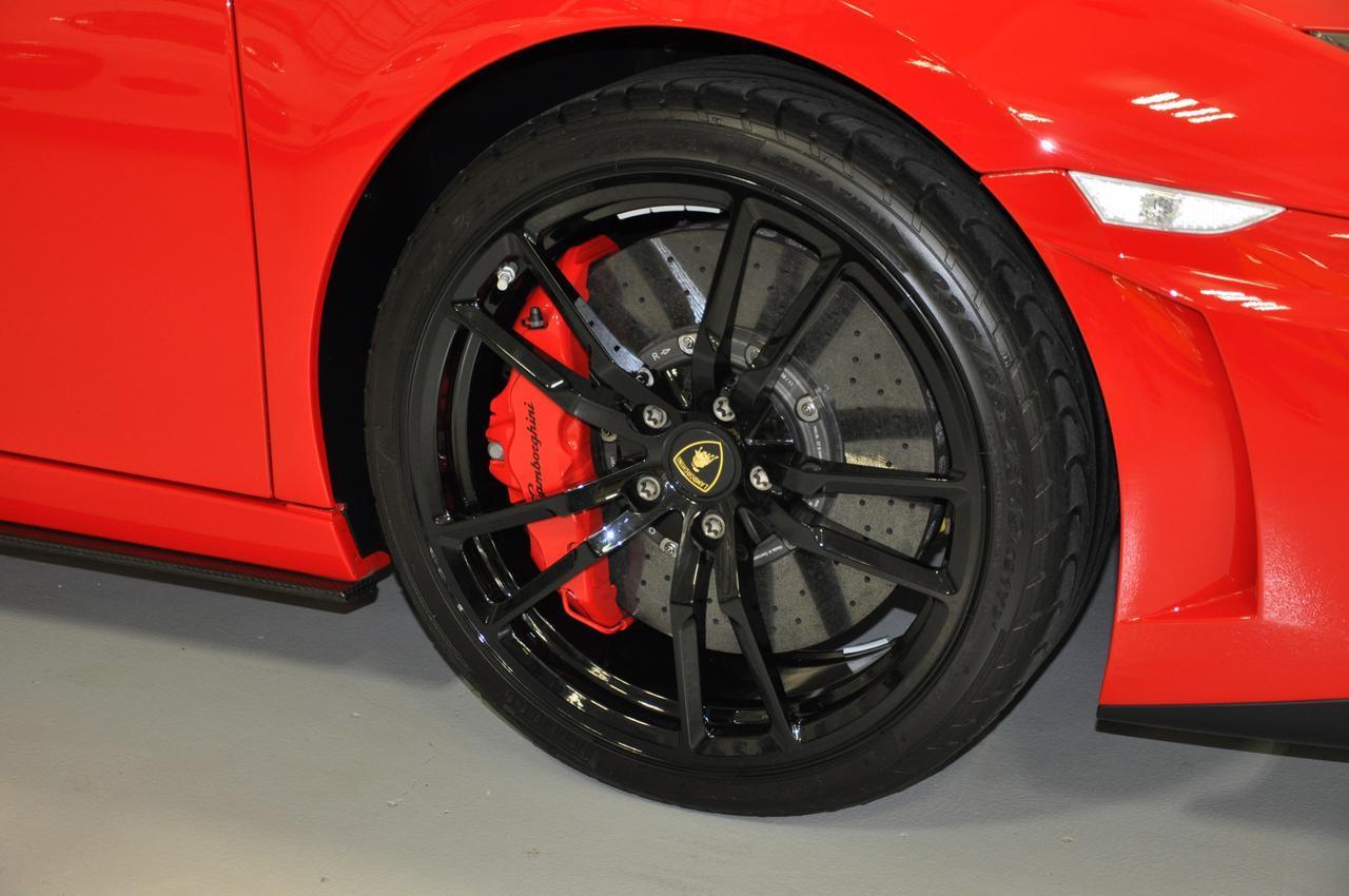 Used-2012-Lamborghini-Gallardo-Super-Trofeo-Stradale