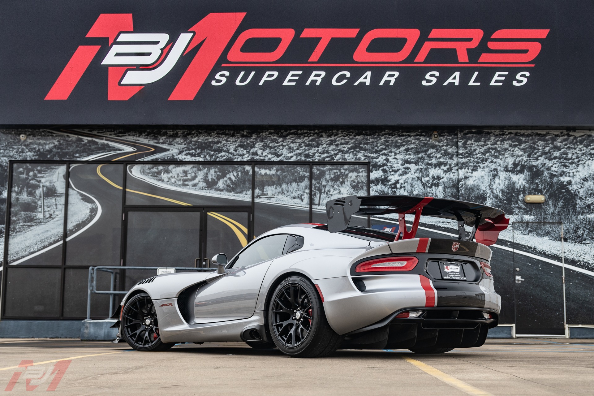 Used-2016-Dodge-Viper-ACR-Extreme