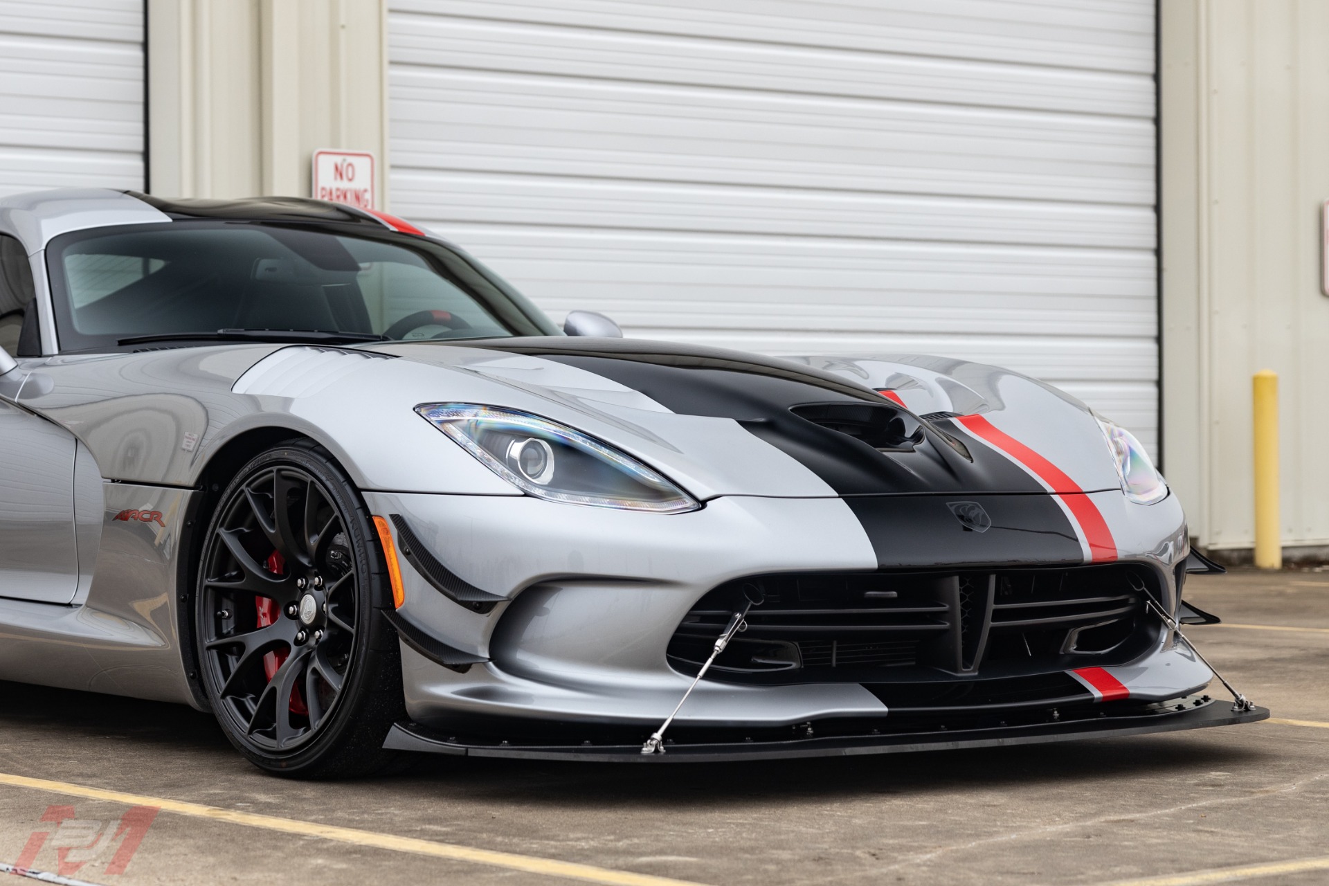 Used-2016-Dodge-Viper-ACR-Extreme