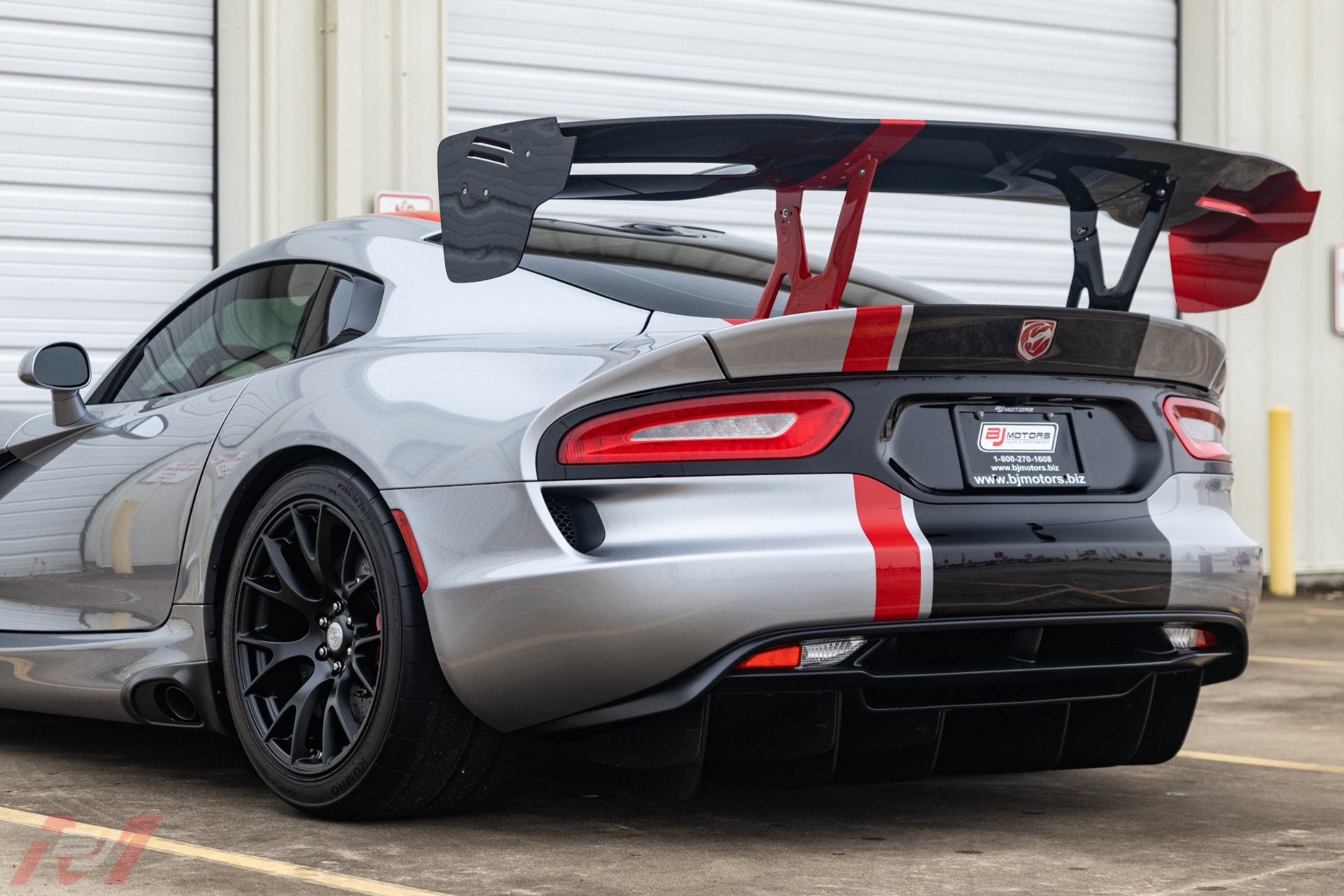 Used-2016-Dodge-Viper-ACR-Extreme