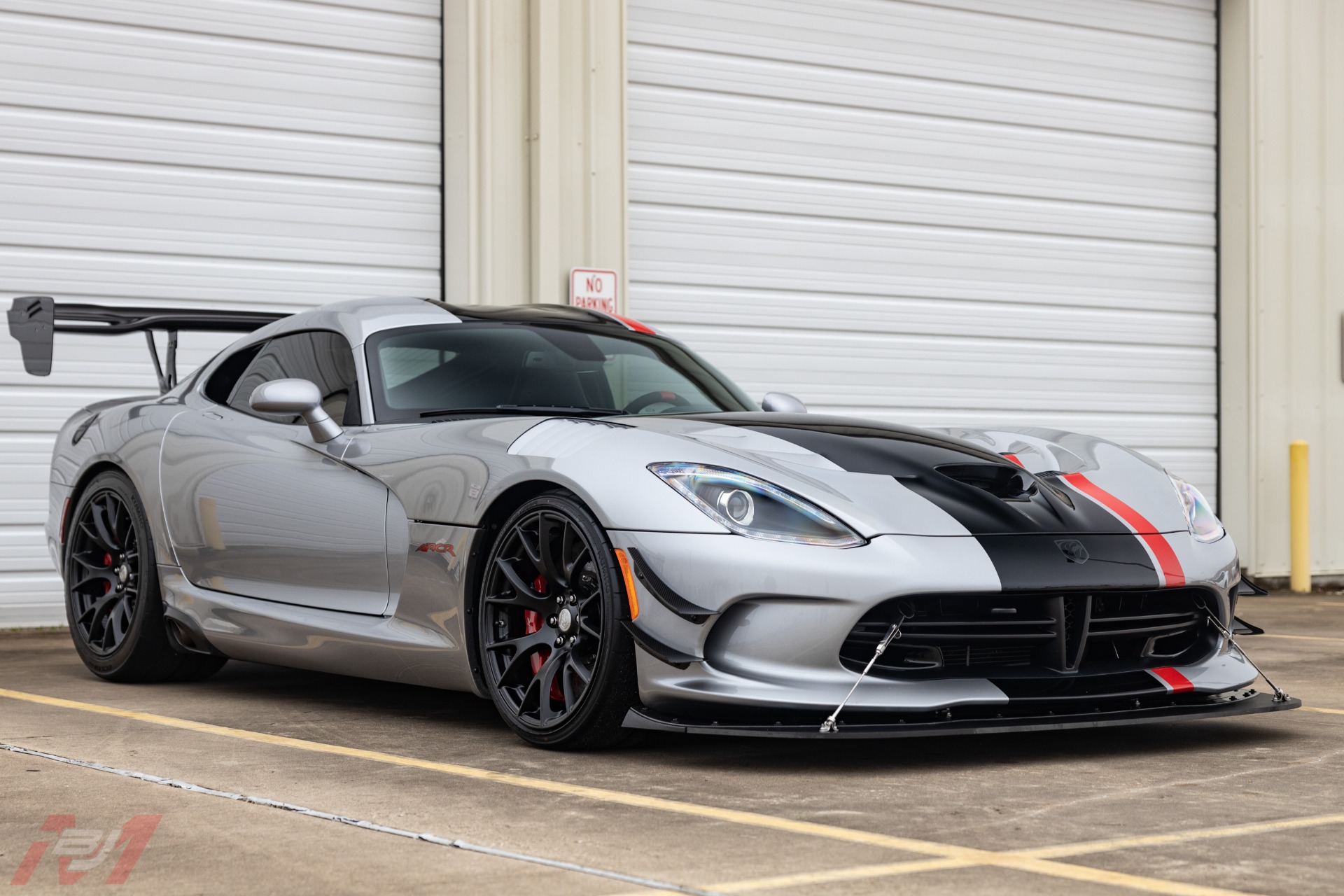 Used-2016-Dodge-Viper-ACR-Extreme