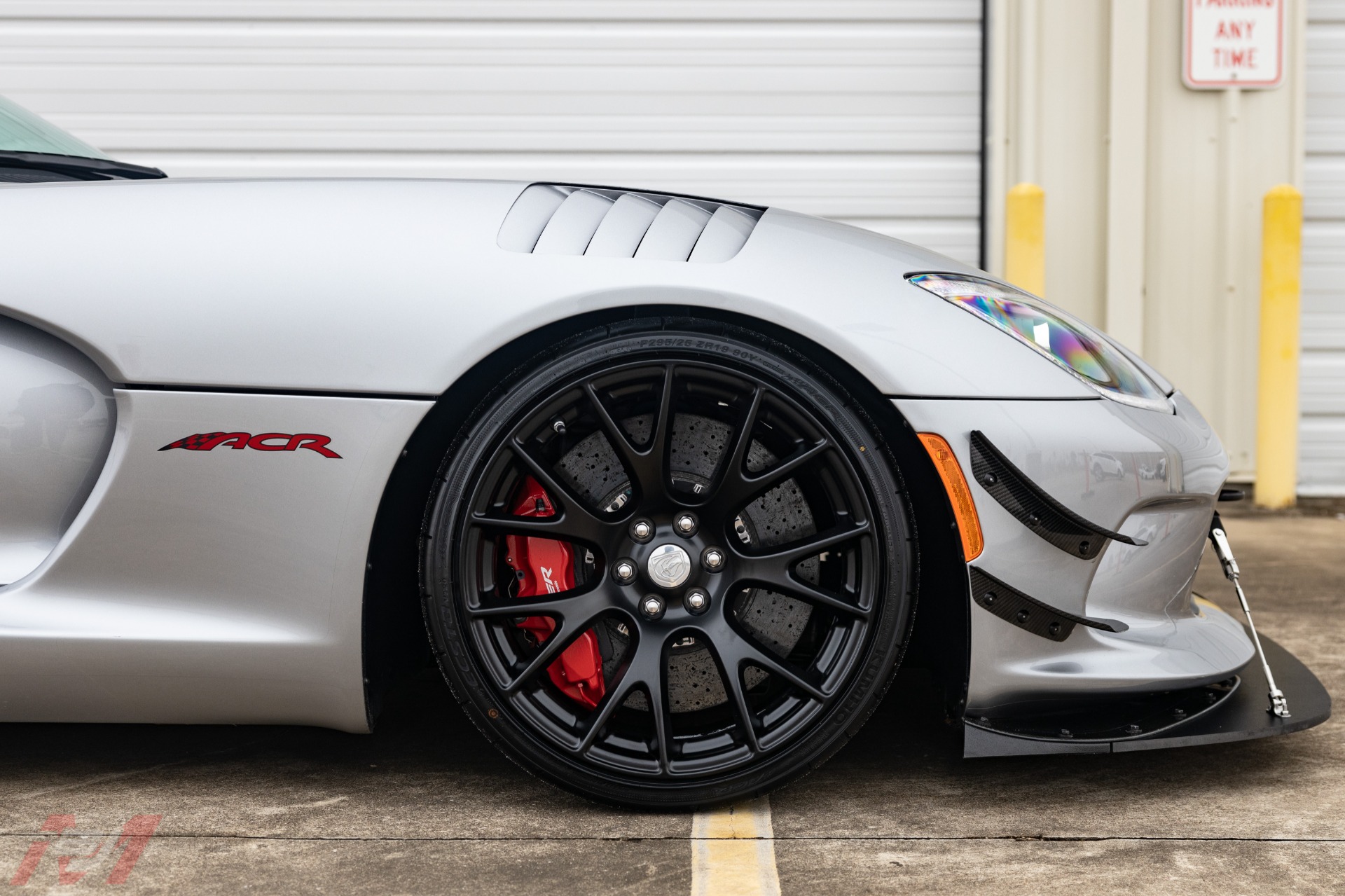 Used-2016-Dodge-Viper-ACR-Extreme