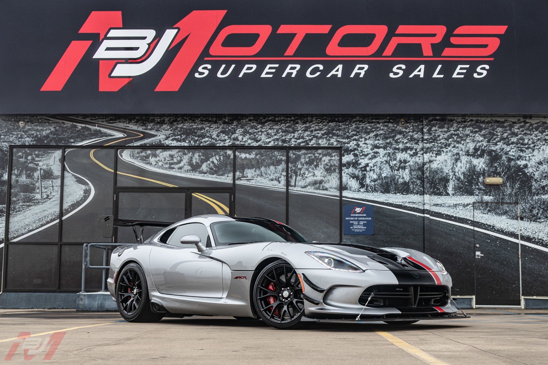 Used-2016-Dodge-Viper-ACR-Extreme