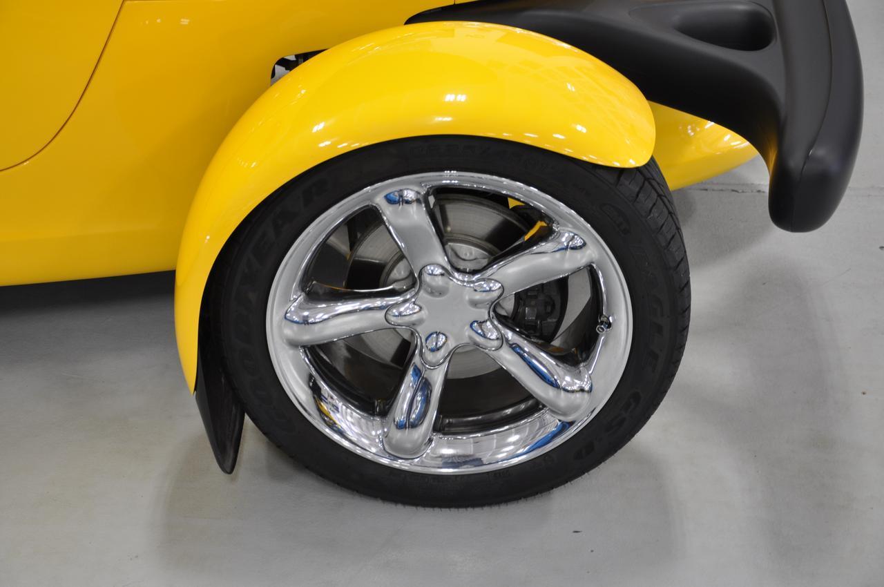 Used-2000-Plymouth-Prowler-w-Matching-Trailer