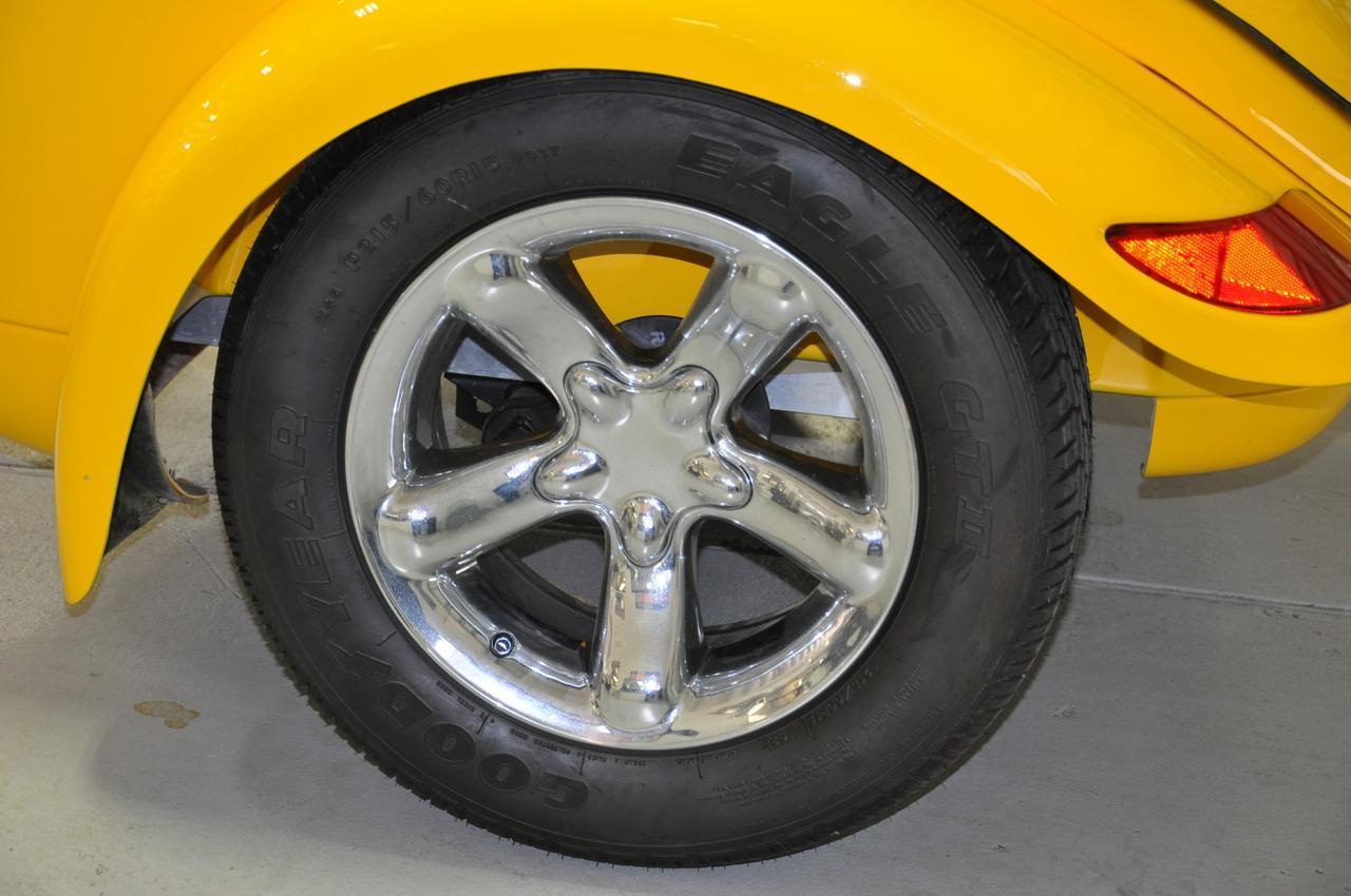 Used-2000-Plymouth-Prowler-w-Matching-Trailer