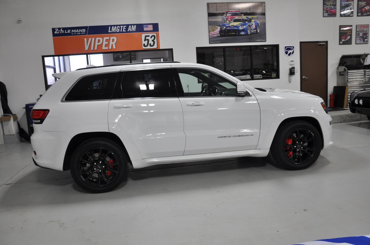 Used-2015-Jeep-Grand-Cherokee-SRT