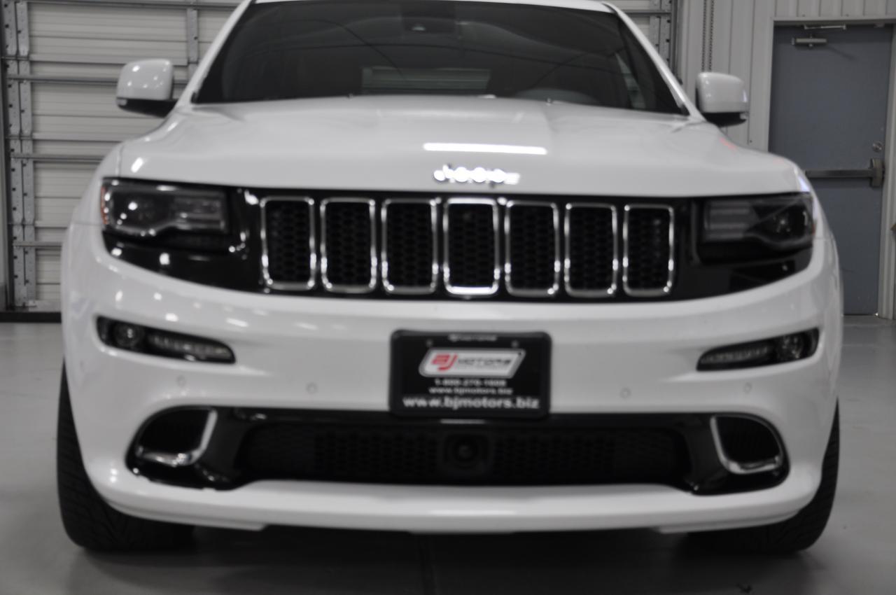 Used-2015-Jeep-Grand-Cherokee-SRT