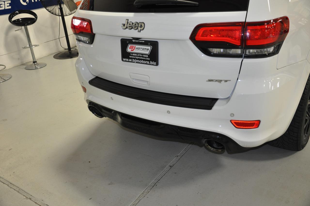 Used-2015-Jeep-Grand-Cherokee-SRT