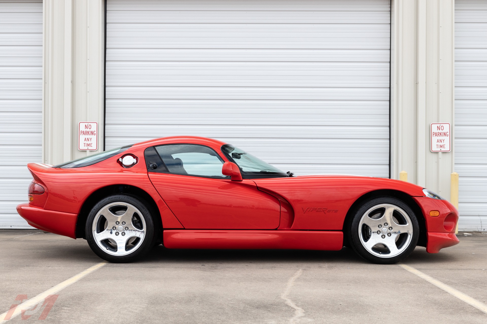 Used-2002-Dodge-Viper-GTS-Final-Edition