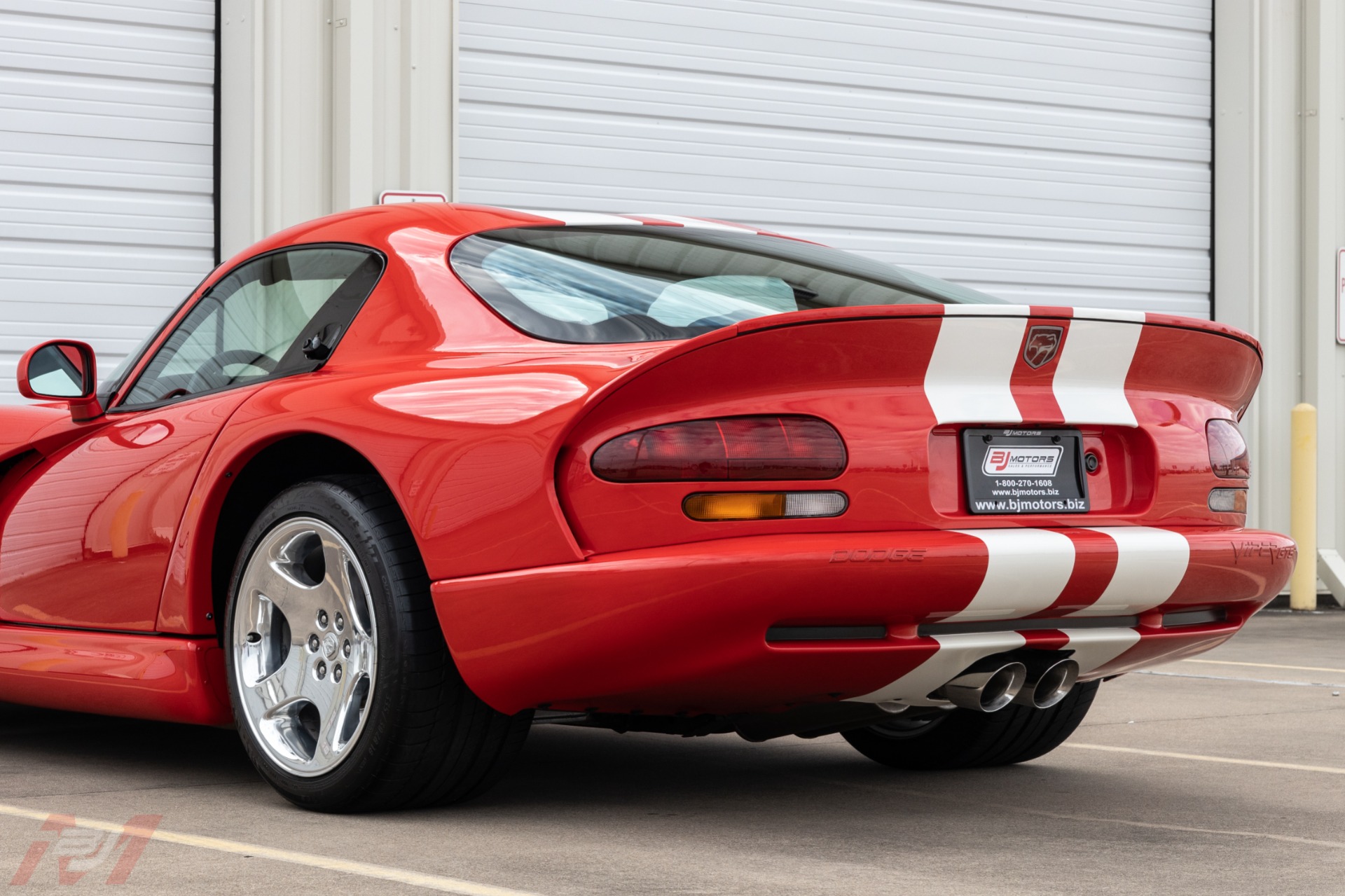 Used-2002-Dodge-Viper-GTS-Final-Edition