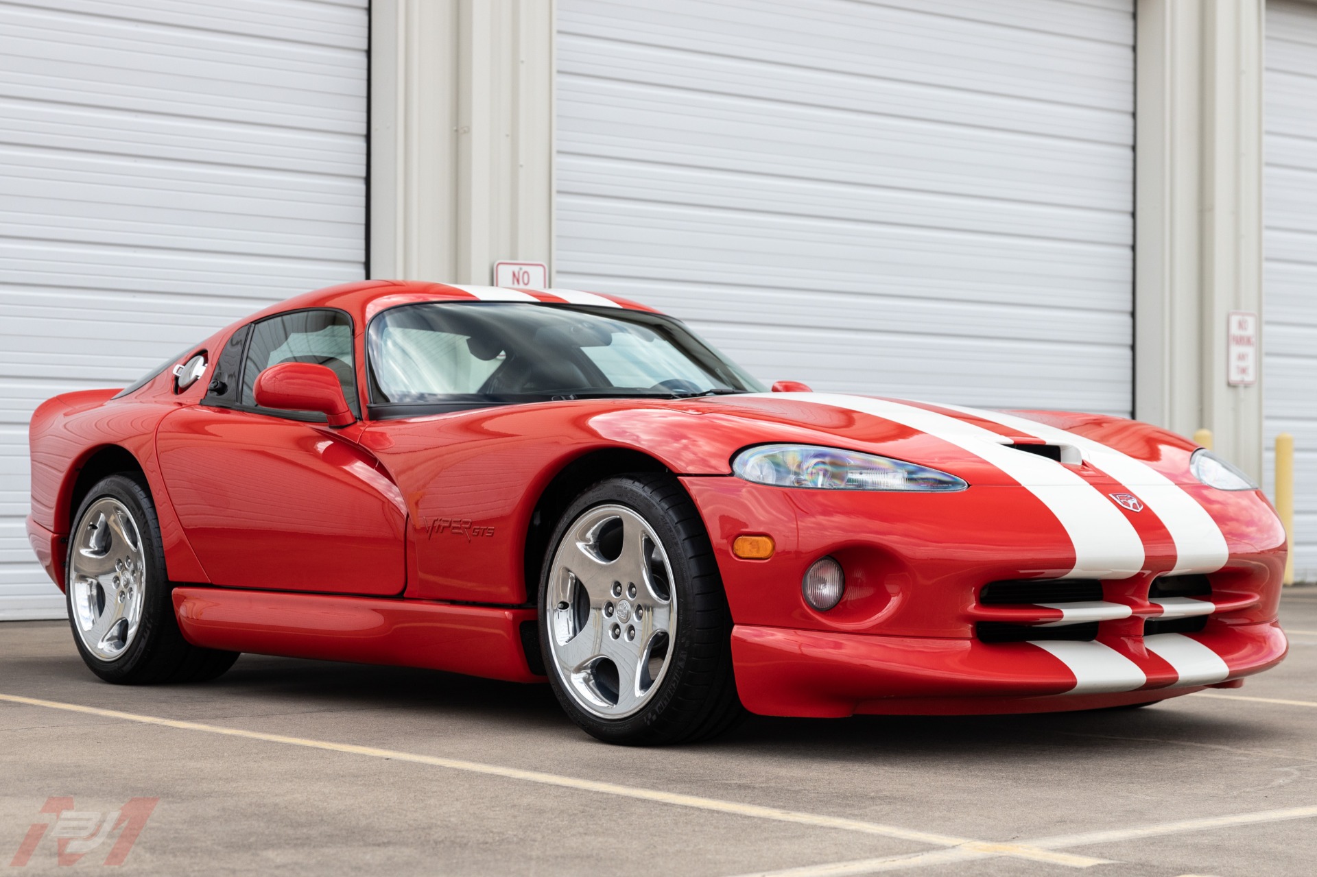 Used-2002-Dodge-Viper-GTS-Final-Edition