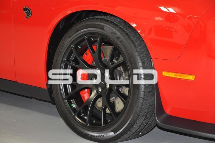 Used-2015-Dodge-Challenger-Hellcat-SRT-Hellcat