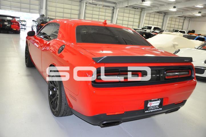 Used-2015-Dodge-Challenger-Hellcat-SRT-Hellcat