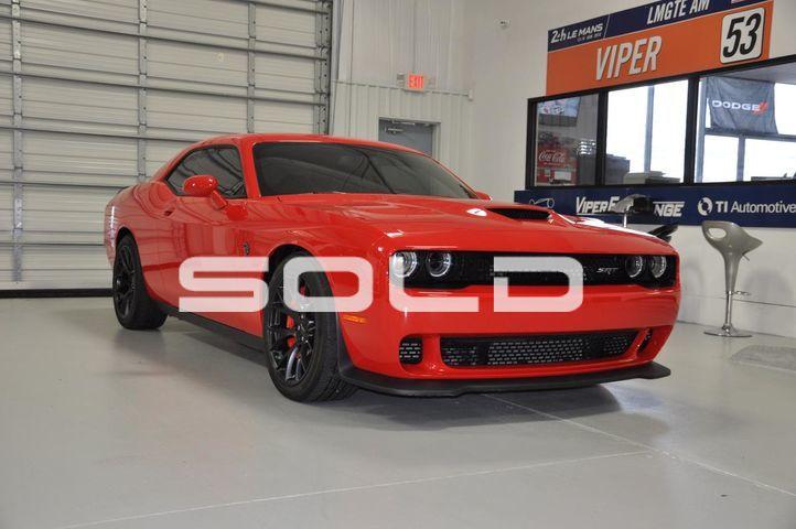 Used-2015-Dodge-Challenger-Hellcat-SRT-Hellcat