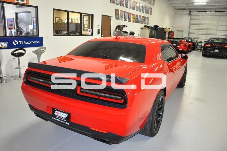 Used-2015-Dodge-Challenger-Hellcat-SRT-Hellcat