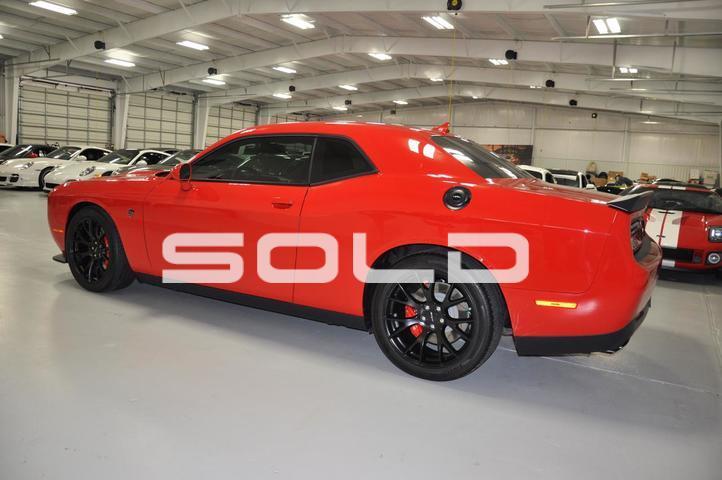 Used-2015-Dodge-Challenger-Hellcat-SRT-Hellcat