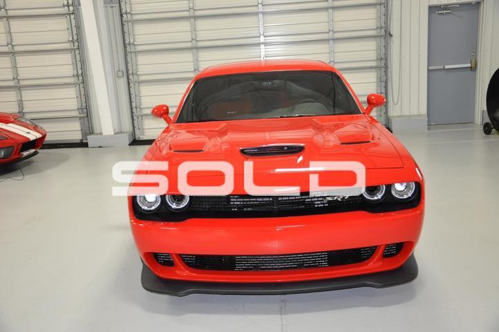 Used-2015-Dodge-Challenger-Hellcat-SRT-Hellcat