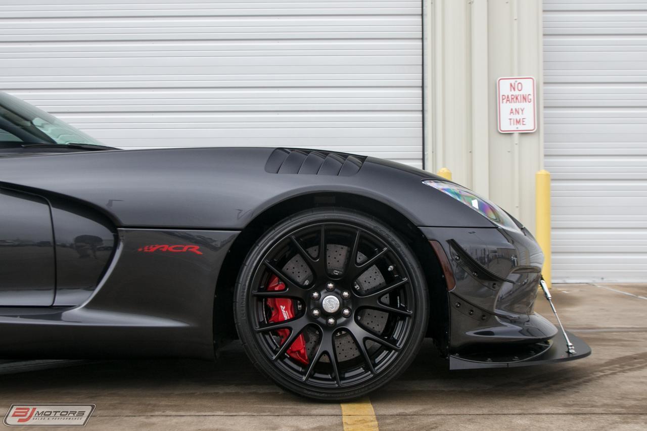 Used-2017-Dodge-Viper-ACR-Extreme-GTC-Solid-Gunmetal