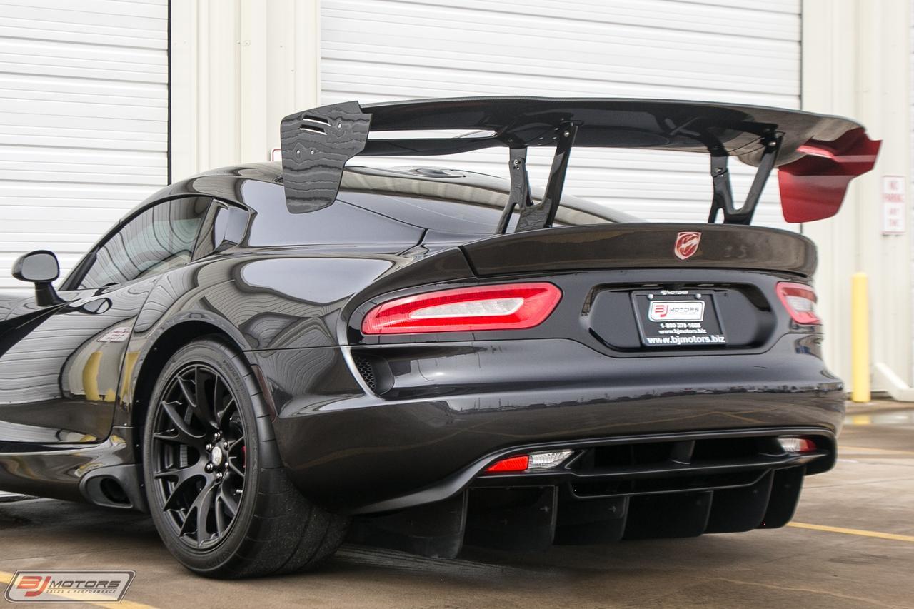 Used-2017-Dodge-Viper-ACR-Extreme-GTC-Solid-Gunmetal