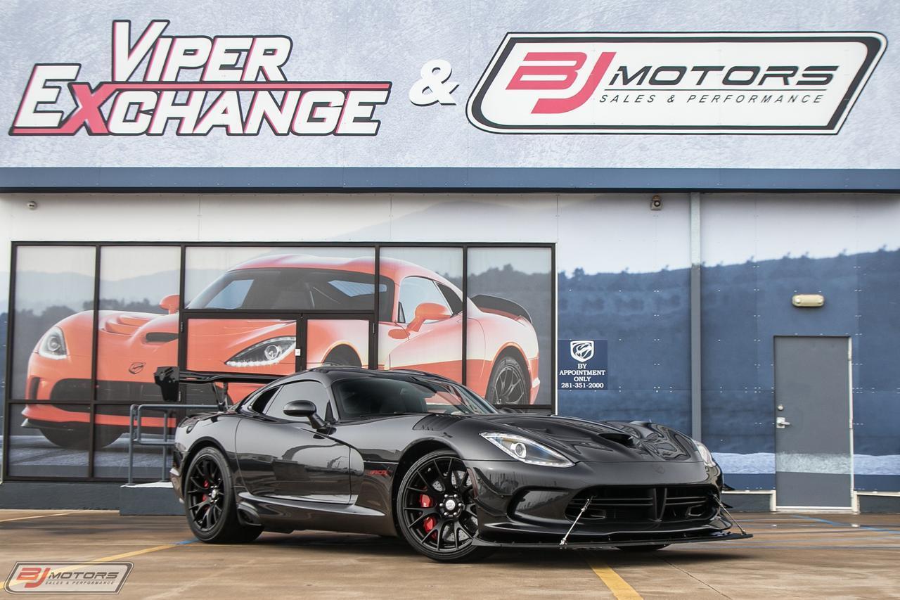 Used-2017-Dodge-Viper-ACR-Extreme-GTC-Solid-Gunmetal