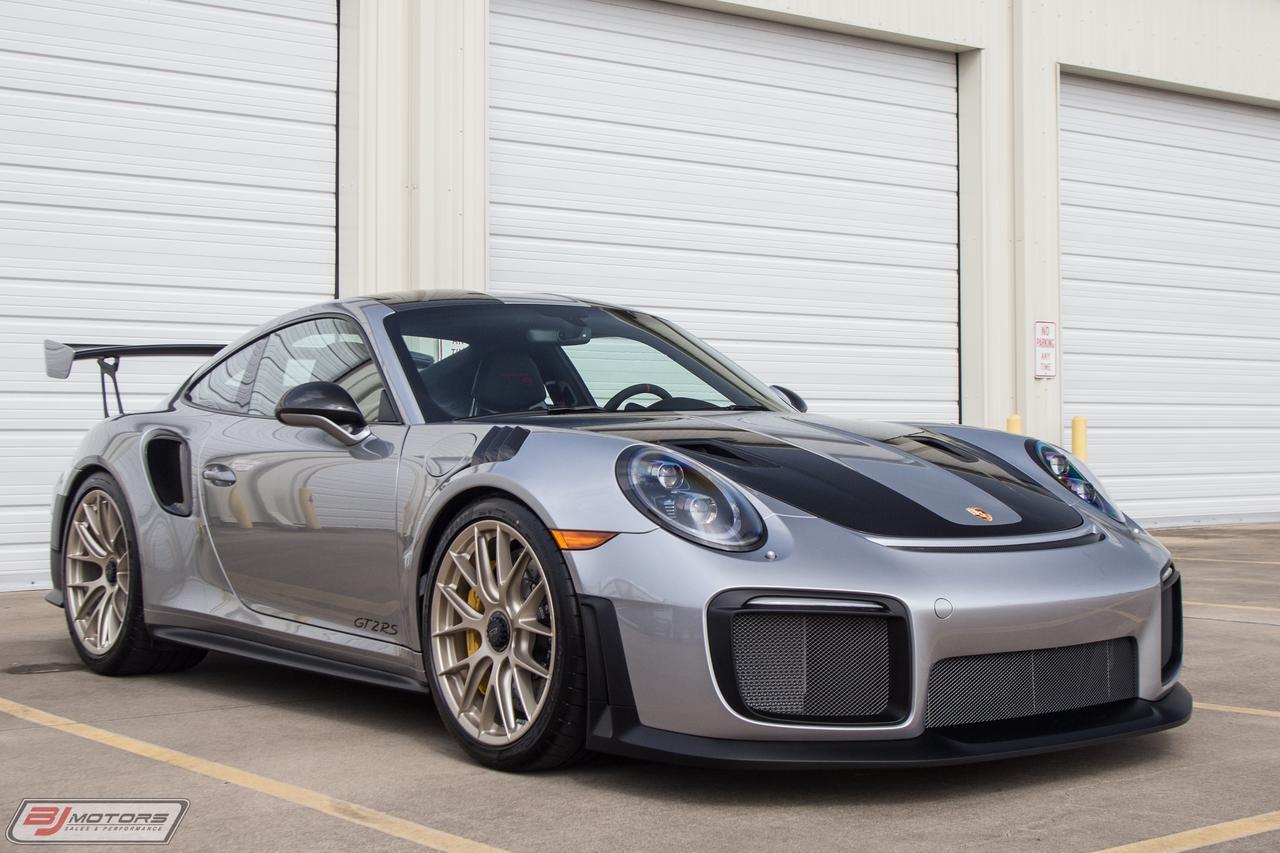 Used-2018-Porsche-911-GT2-RS-Weissach-Package