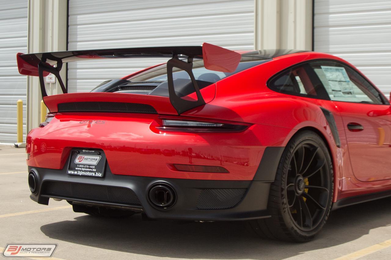 Used-2018-Porsche-911-GT2-RS-Weissach-Package