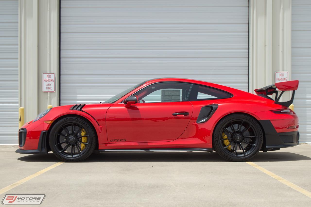 Used-2018-Porsche-911-GT2-RS-Weissach-Package