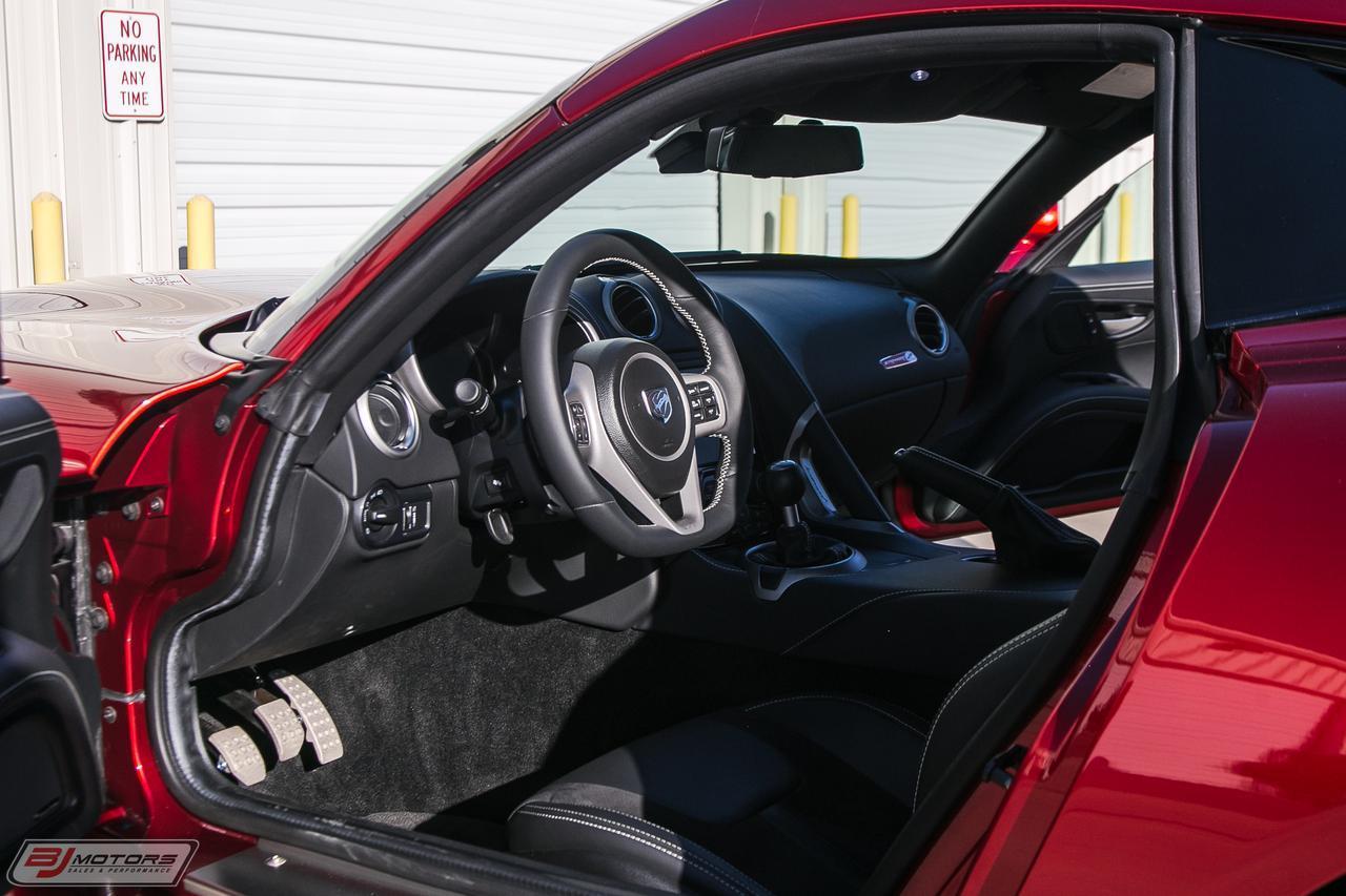 Used-2013-Dodge-Viper-Stryker-Red-GTS