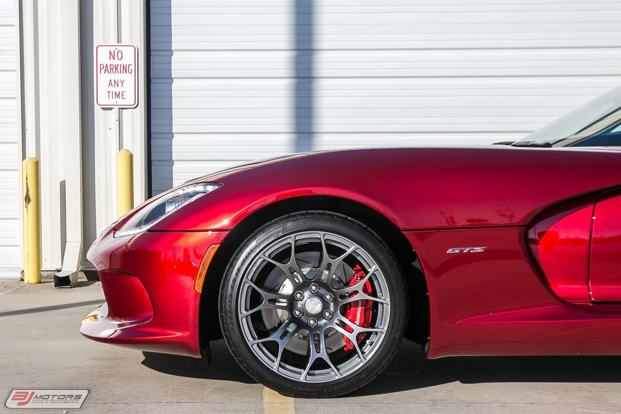 Used-2013-Dodge-Viper-Stryker-Red-GTS