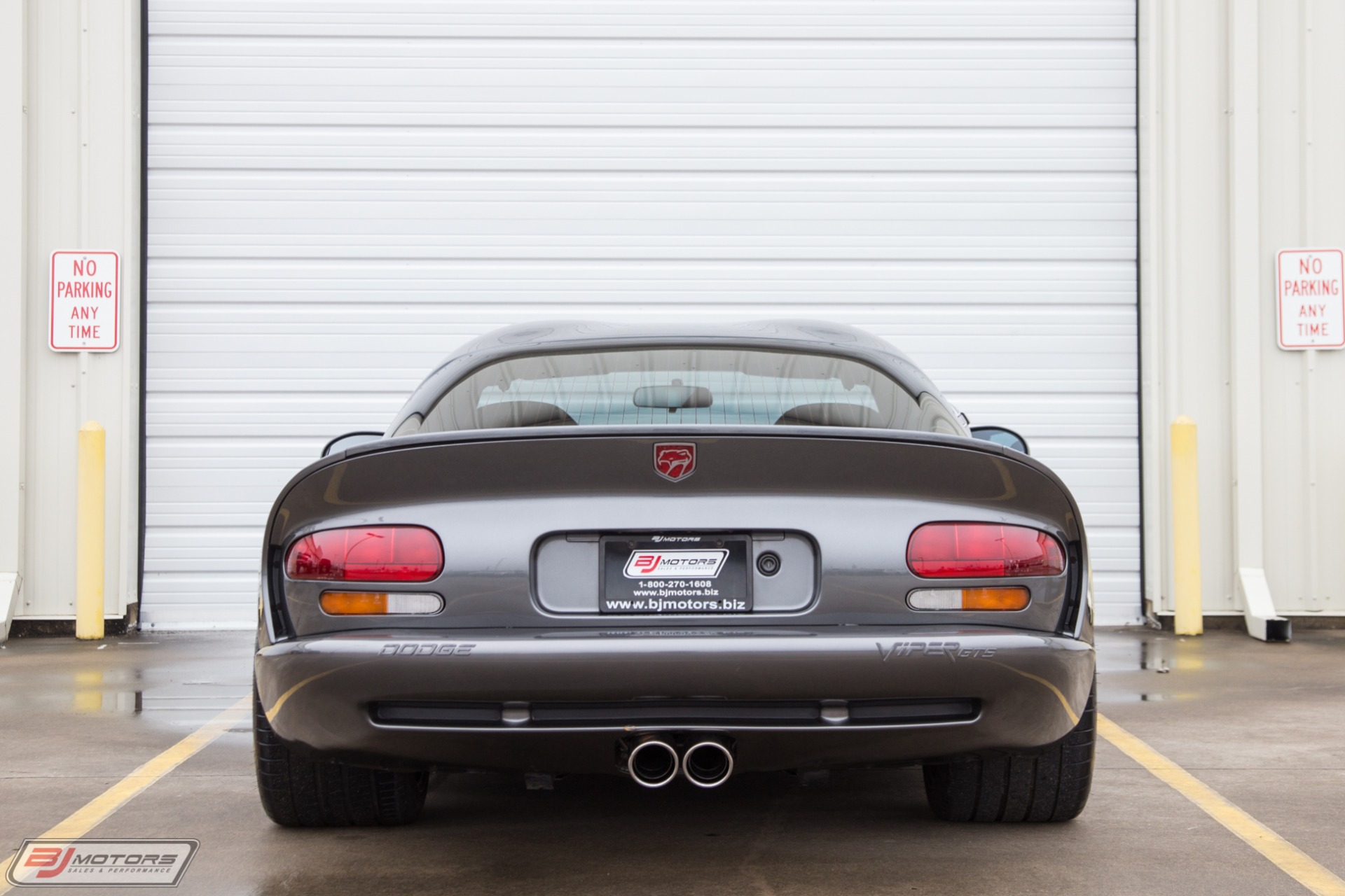 Used-2002-Dodge-Viper-GTS