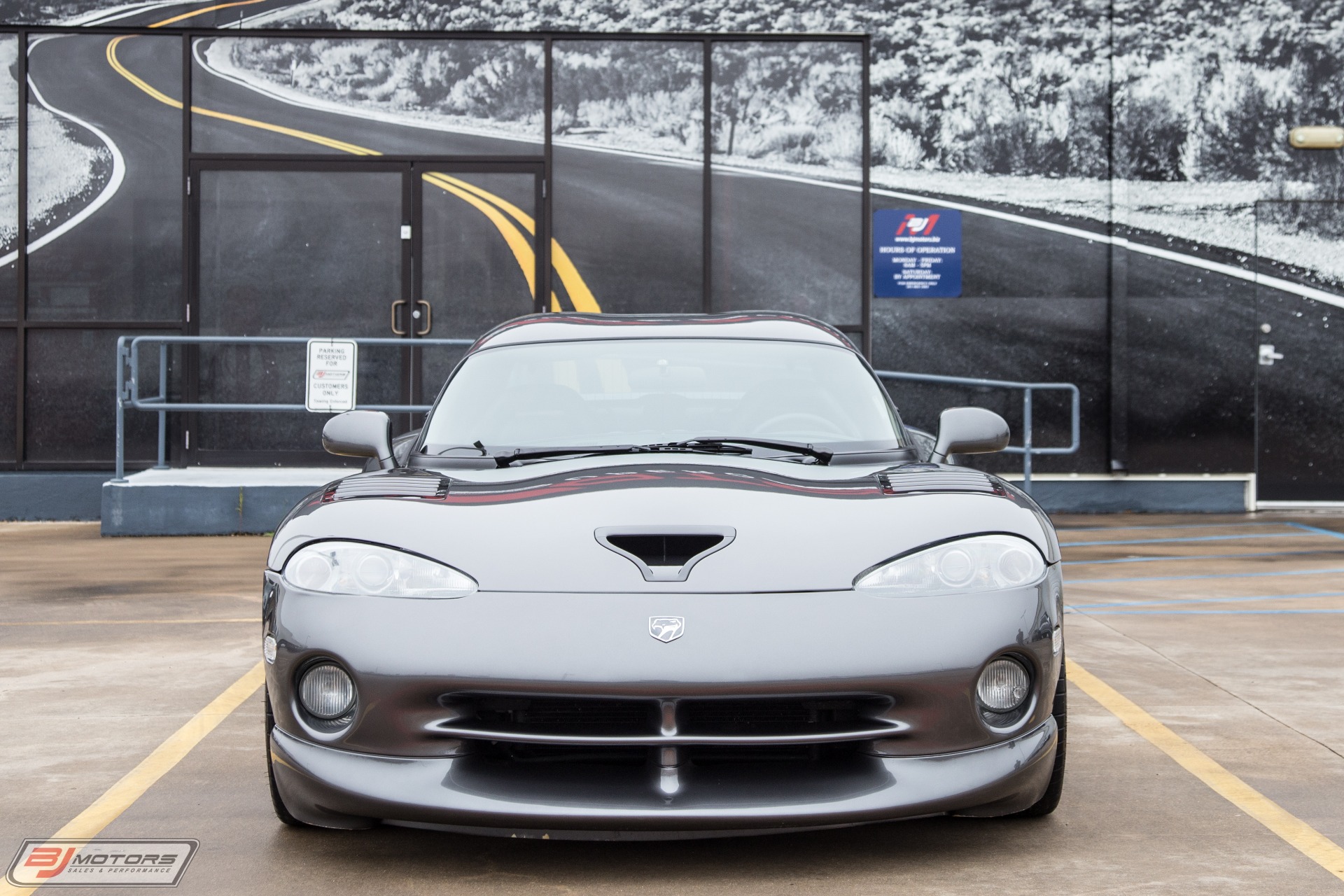 Used-2002-Dodge-Viper-GTS