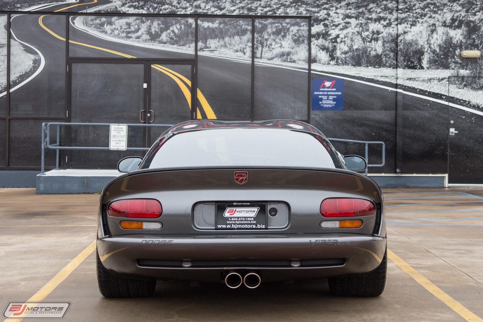 Used-2002-Dodge-Viper-GTS