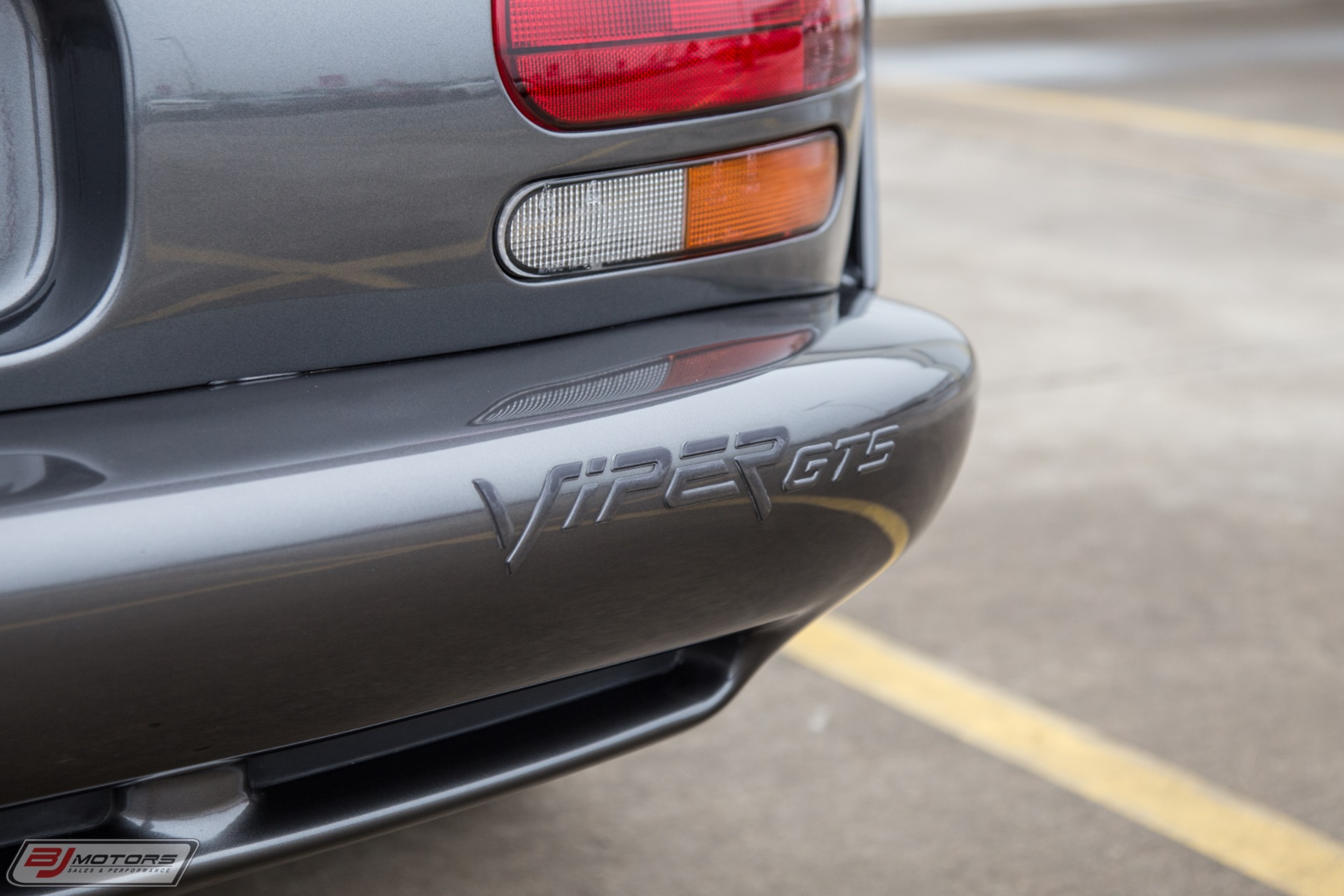 Used-2002-Dodge-Viper-GTS