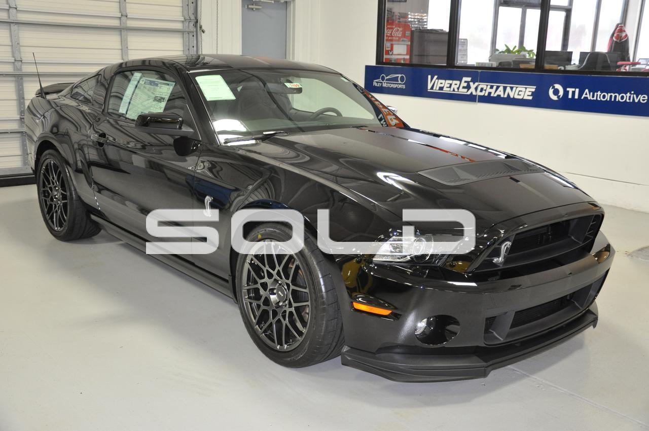 Used-2014-Ford-Mustang-Shelby-GT500