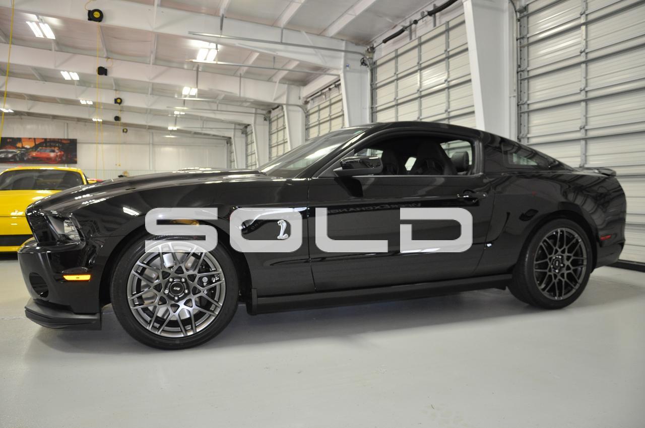 Used-2014-Ford-Mustang-Shelby-GT500