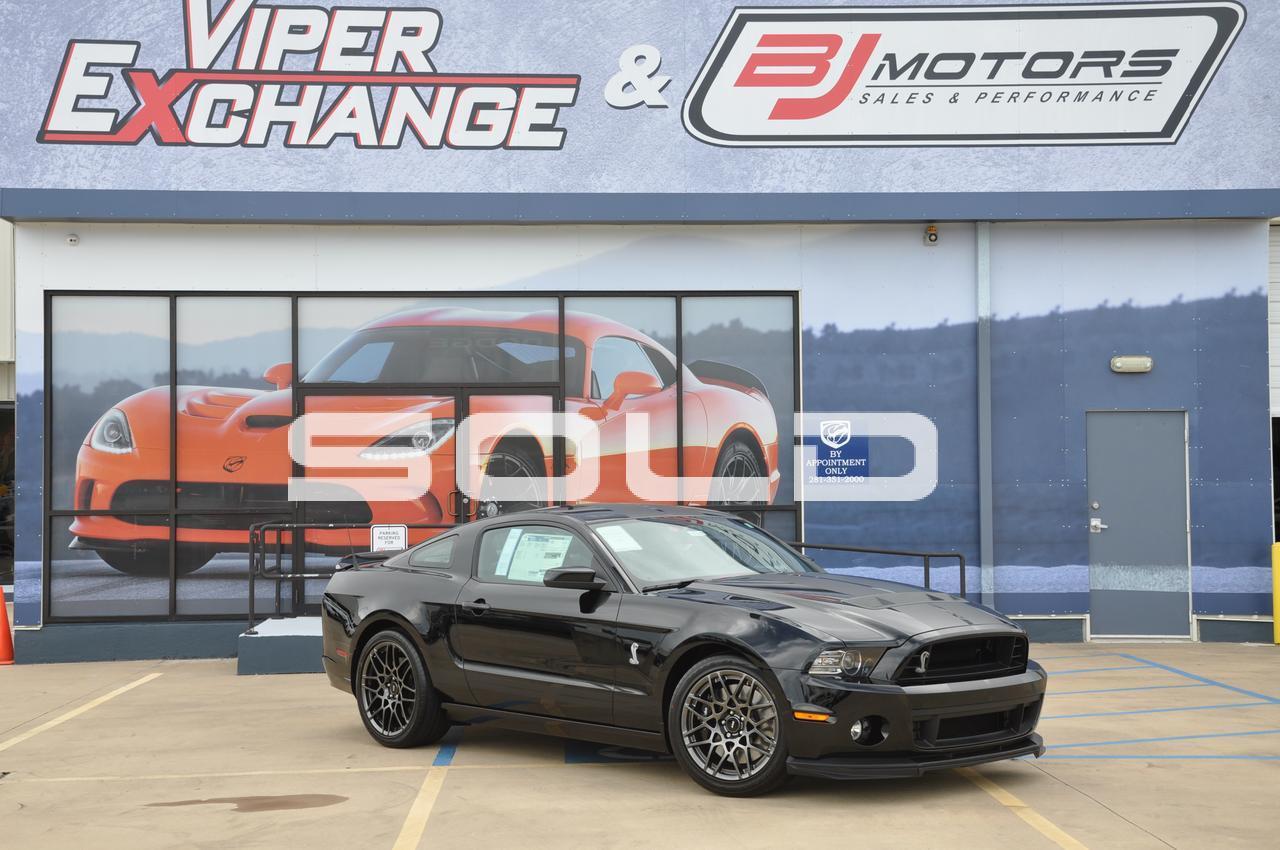 Used-2014-Ford-Mustang-Shelby-GT500