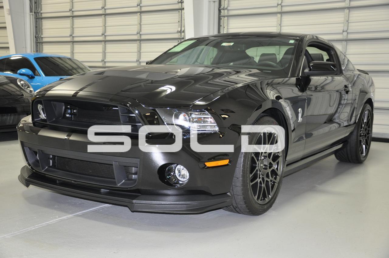 Used-2014-Ford-Mustang-Shelby-GT500