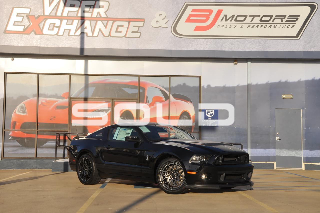 Used-2014-Ford-Mustang-Shelby-GT500