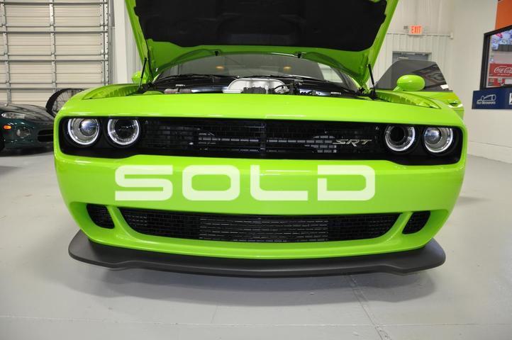 Used-2015-Dodge-Challenger-SRT-Hellcat