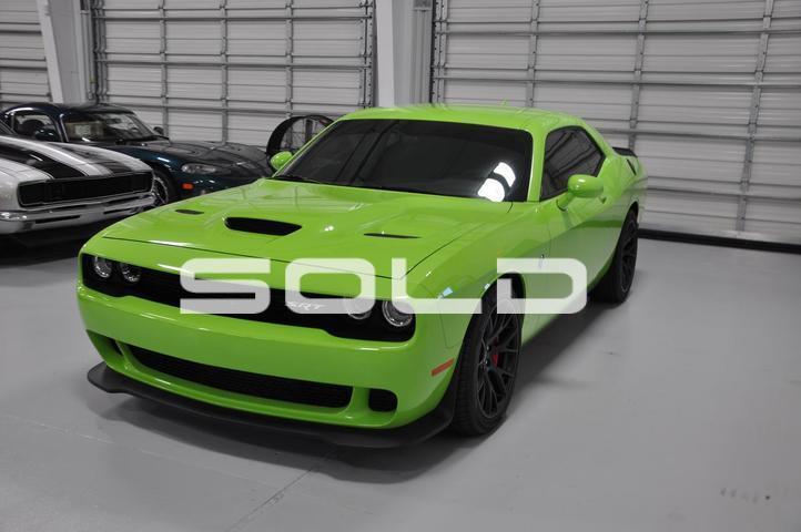 Used-2015-Dodge-Challenger-SRT-Hellcat