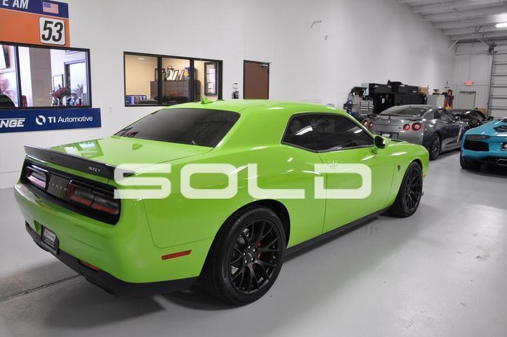 Used-2015-Dodge-Challenger-SRT-Hellcat