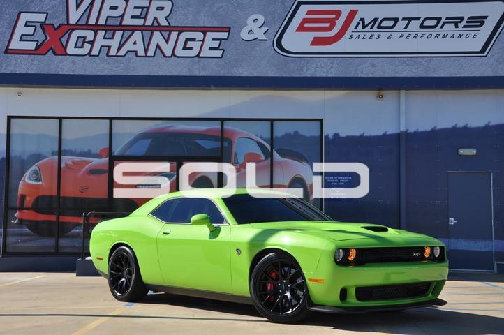 Used-2015-Dodge-Challenger-SRT-Hellcat